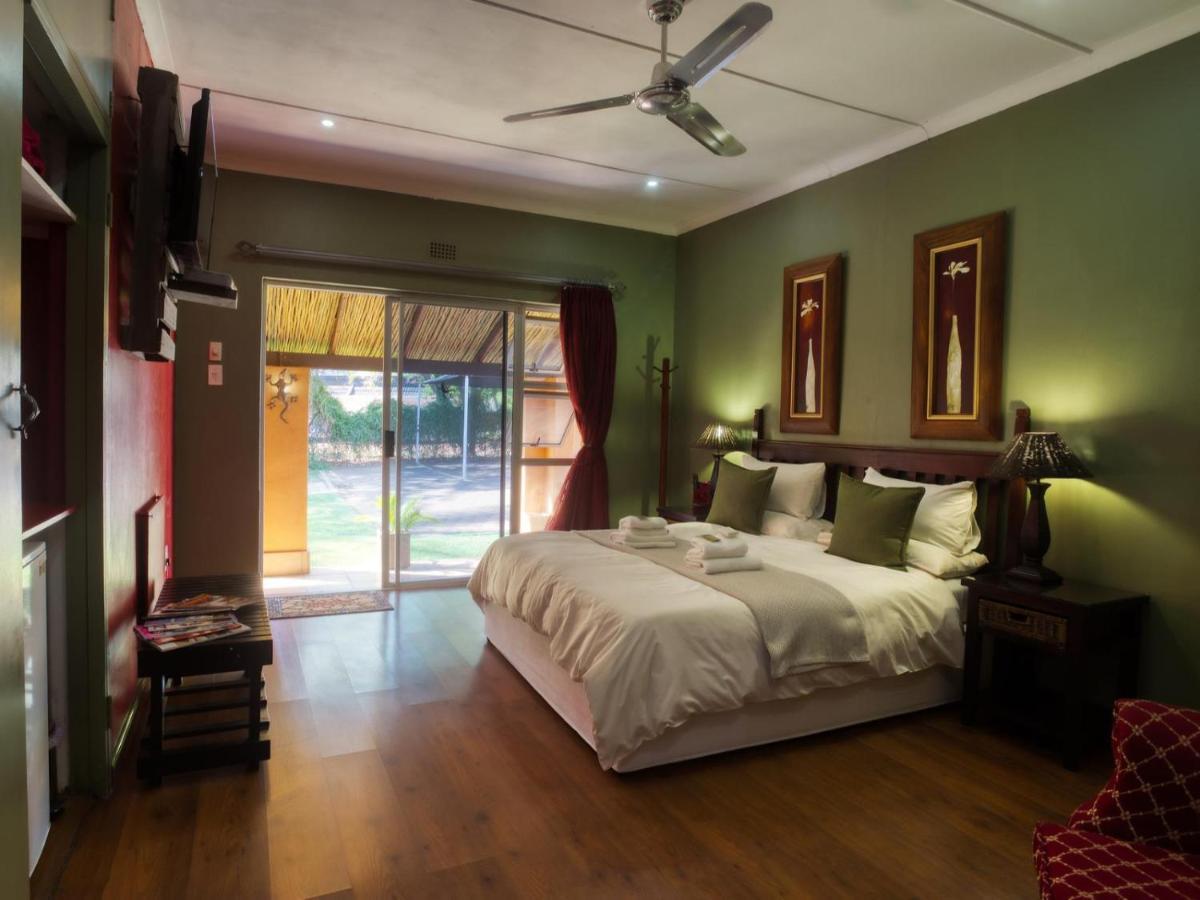 Purple Gecko Guesthouse Lydenburg Exterior foto