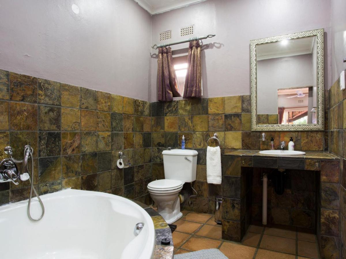 Purple Gecko Guesthouse Lydenburg Exterior foto